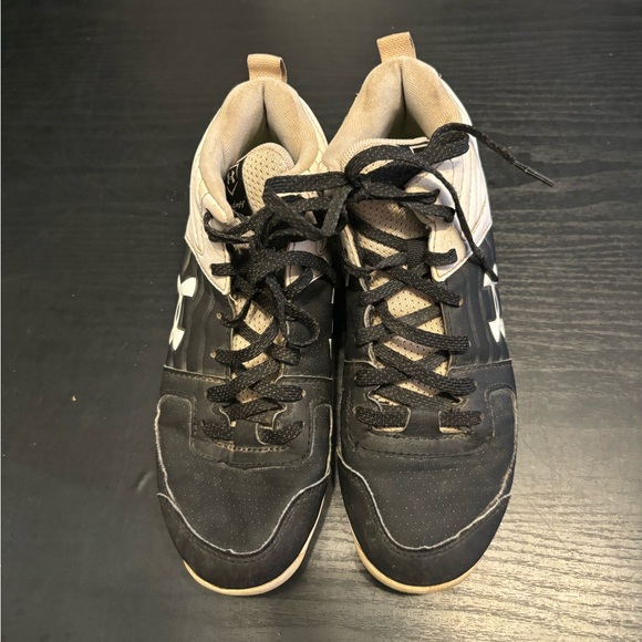 UNDER ARMOUR kid baseball cleats - Picture 2 of 5